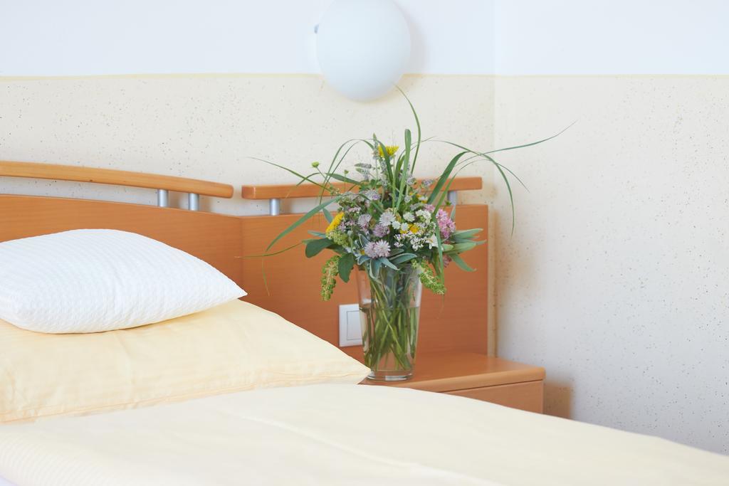 Hotel & Restaurant Seehof โพเดอร์สดอร์ฟ อัม ซี ภายนอก รูปภาพ