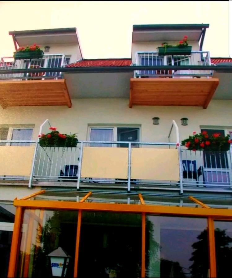 Hotel & Restaurant Seehof โพเดอร์สดอร์ฟ อัม ซี ภายนอก รูปภาพ